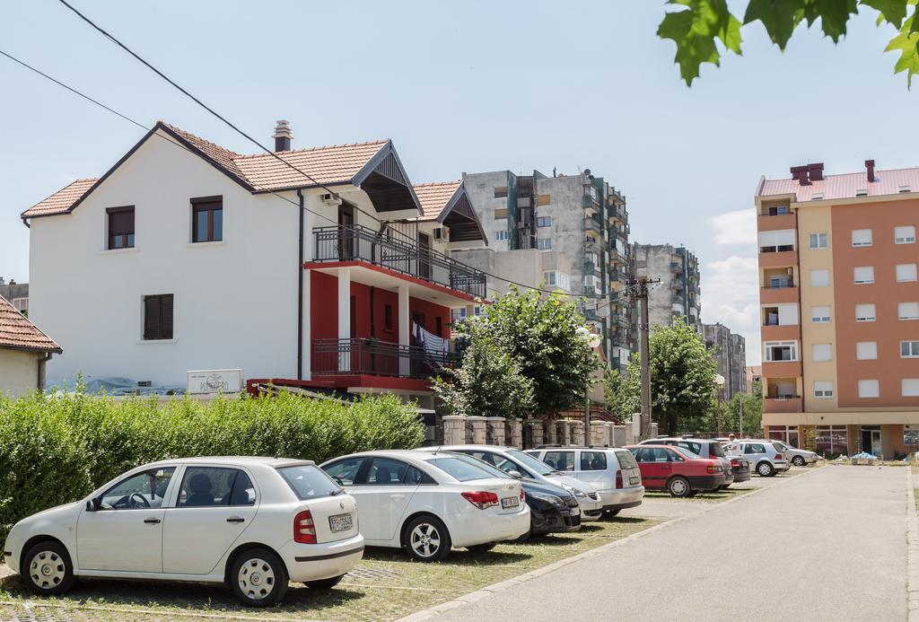 Apartments Erakovic Niksic Luaran gambar