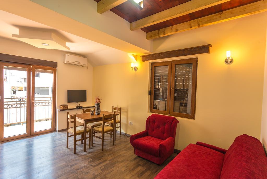 Apartments Erakovic Niksic Luaran gambar