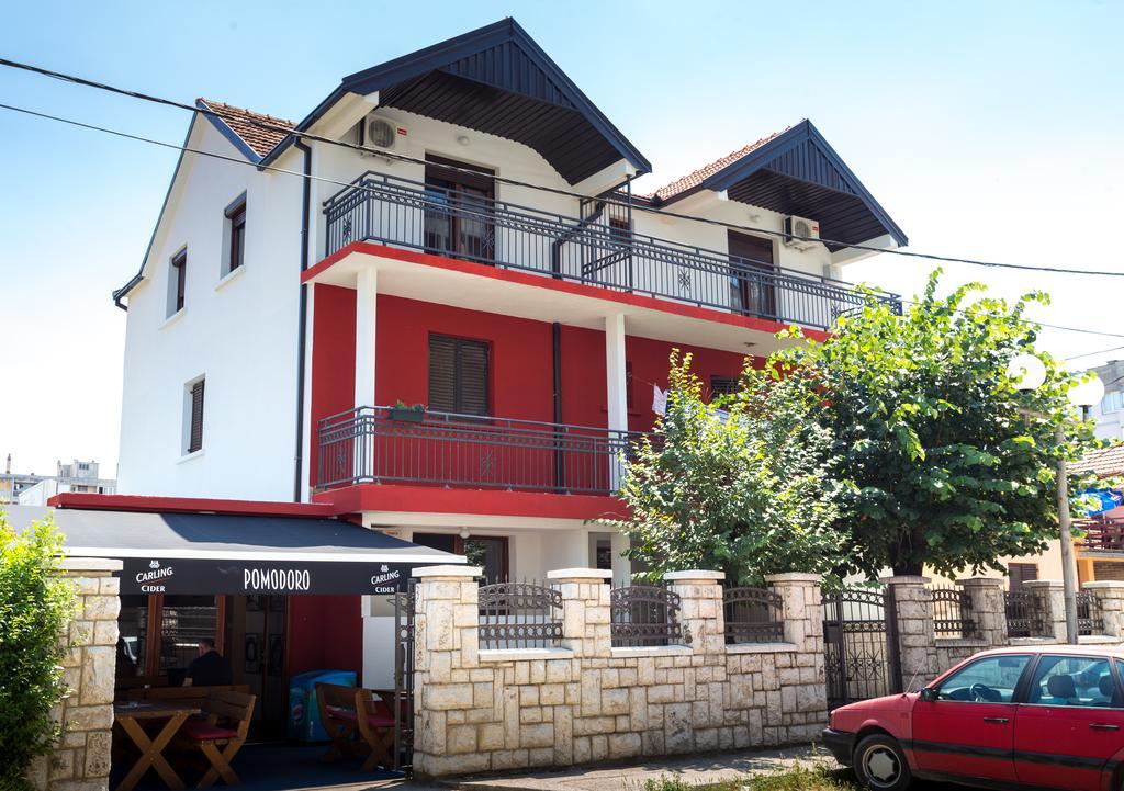 Apartments Erakovic Niksic Luaran gambar